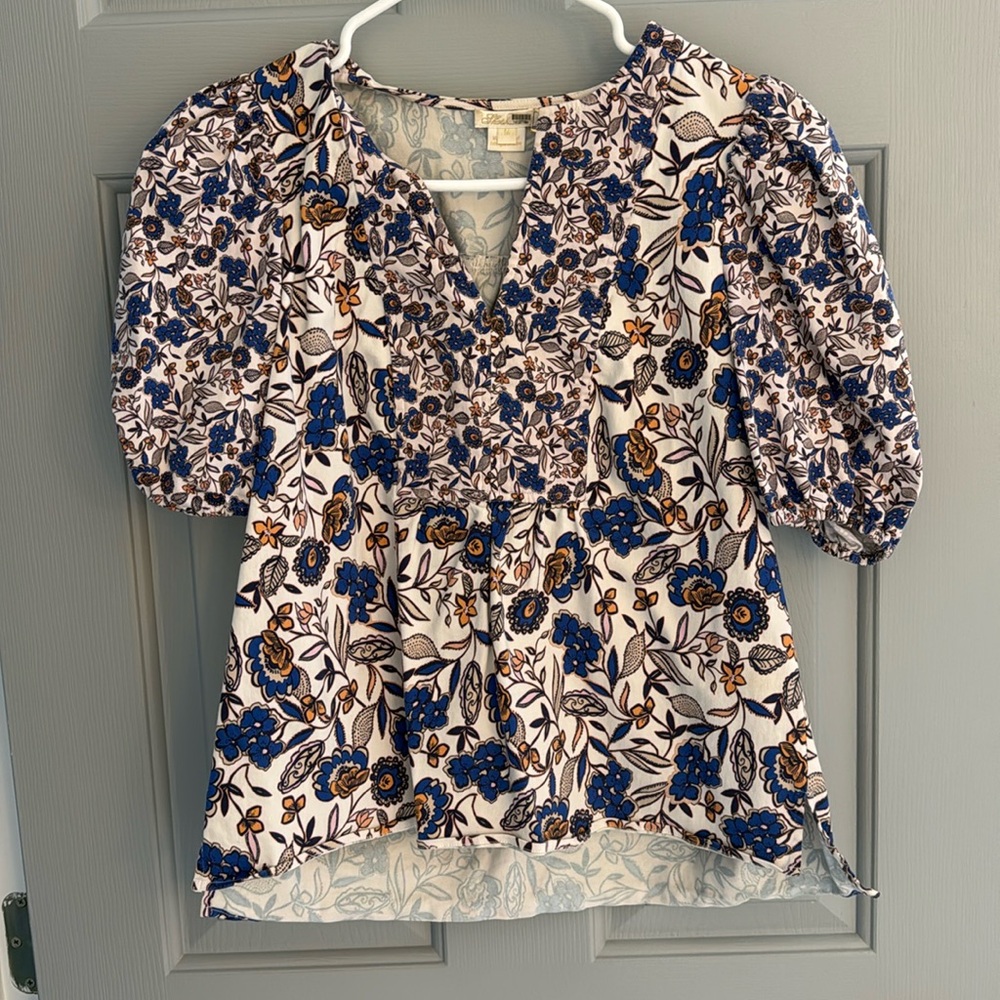 Shoshanna Floral Top with Puff Sleeves.
